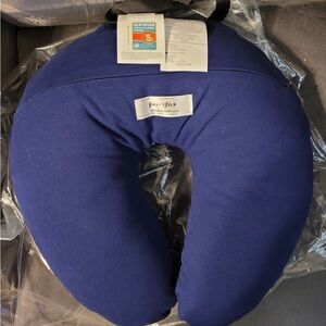 NEW Smart Silk Neck Pillow